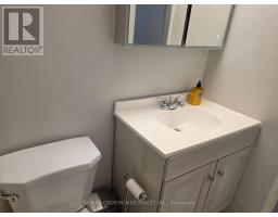 1004 - 5 Frith Road, Toronto, ON M3N2L5 Photo 12