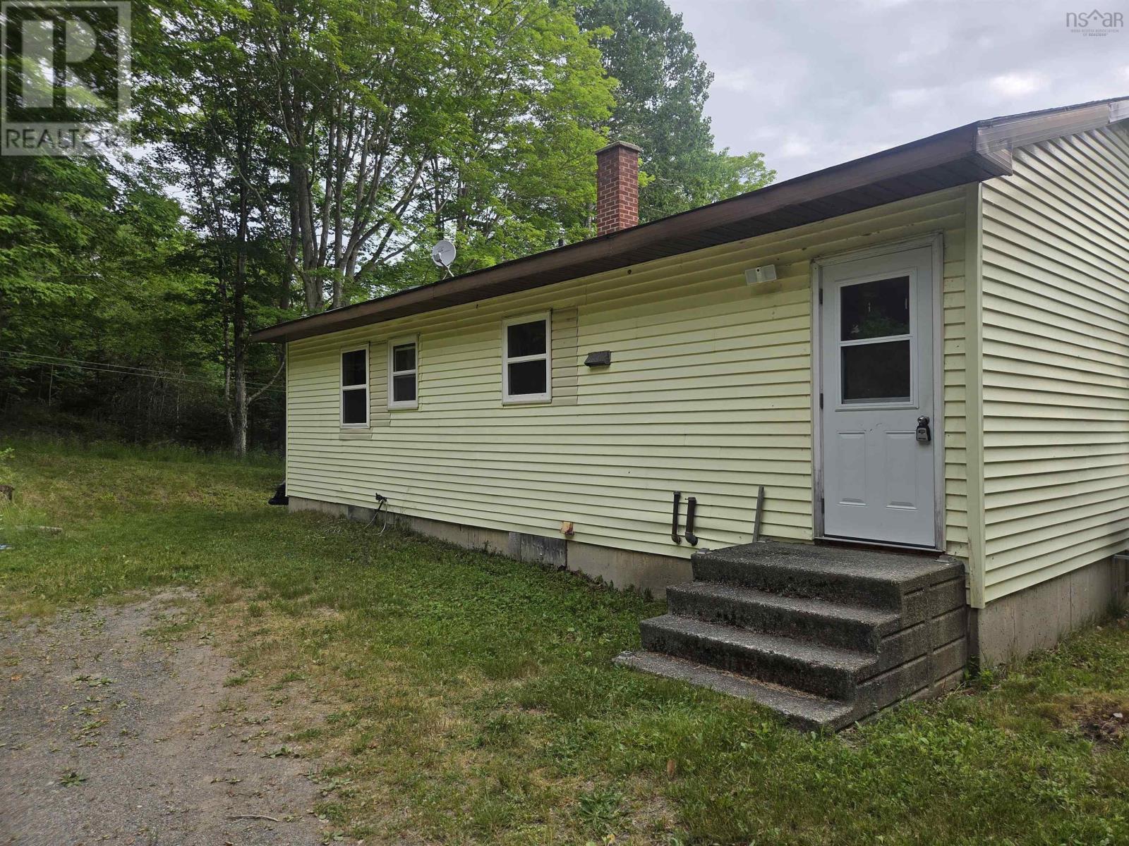90 Riverview Road - 3
