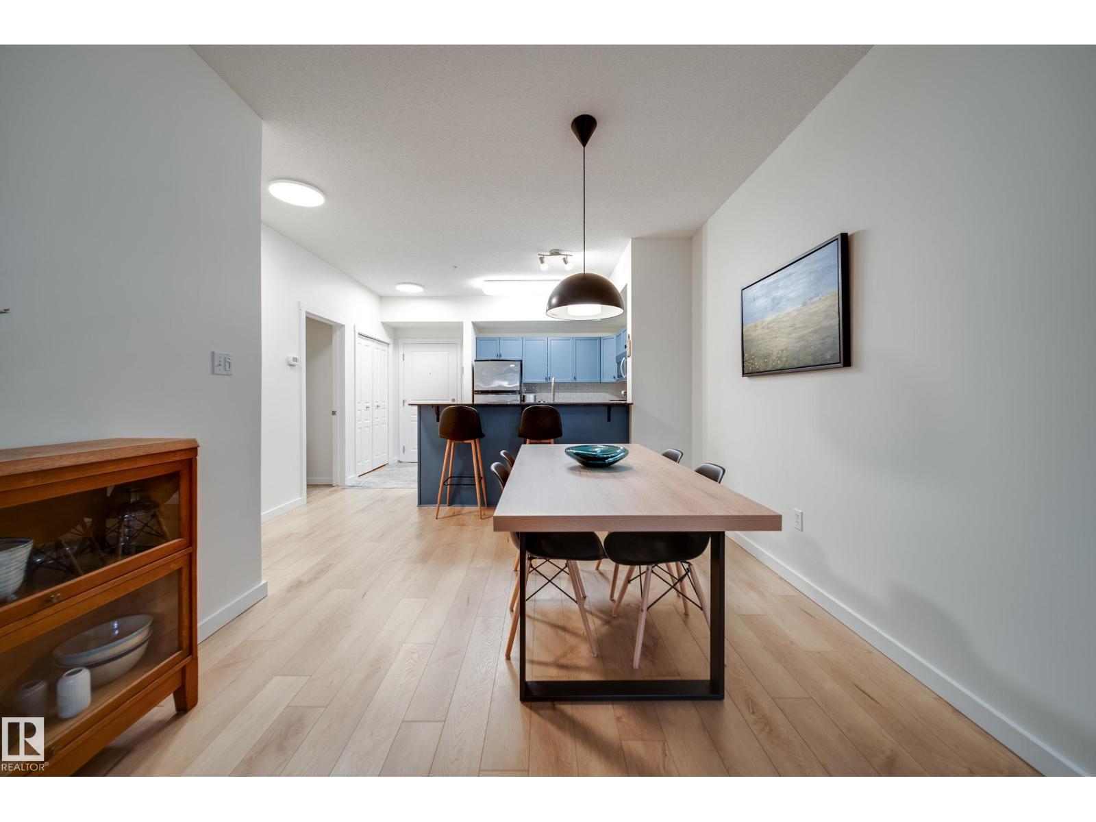 #105 11140 68 AV NW - 9