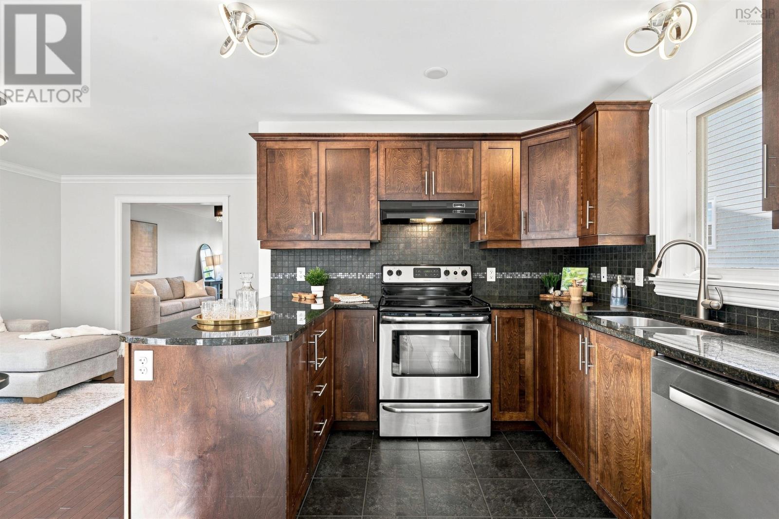 42 Lasalle Court - Image 19