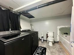 35 Hudson Street, Flin Flon, MB R8A1C3 Photo 37