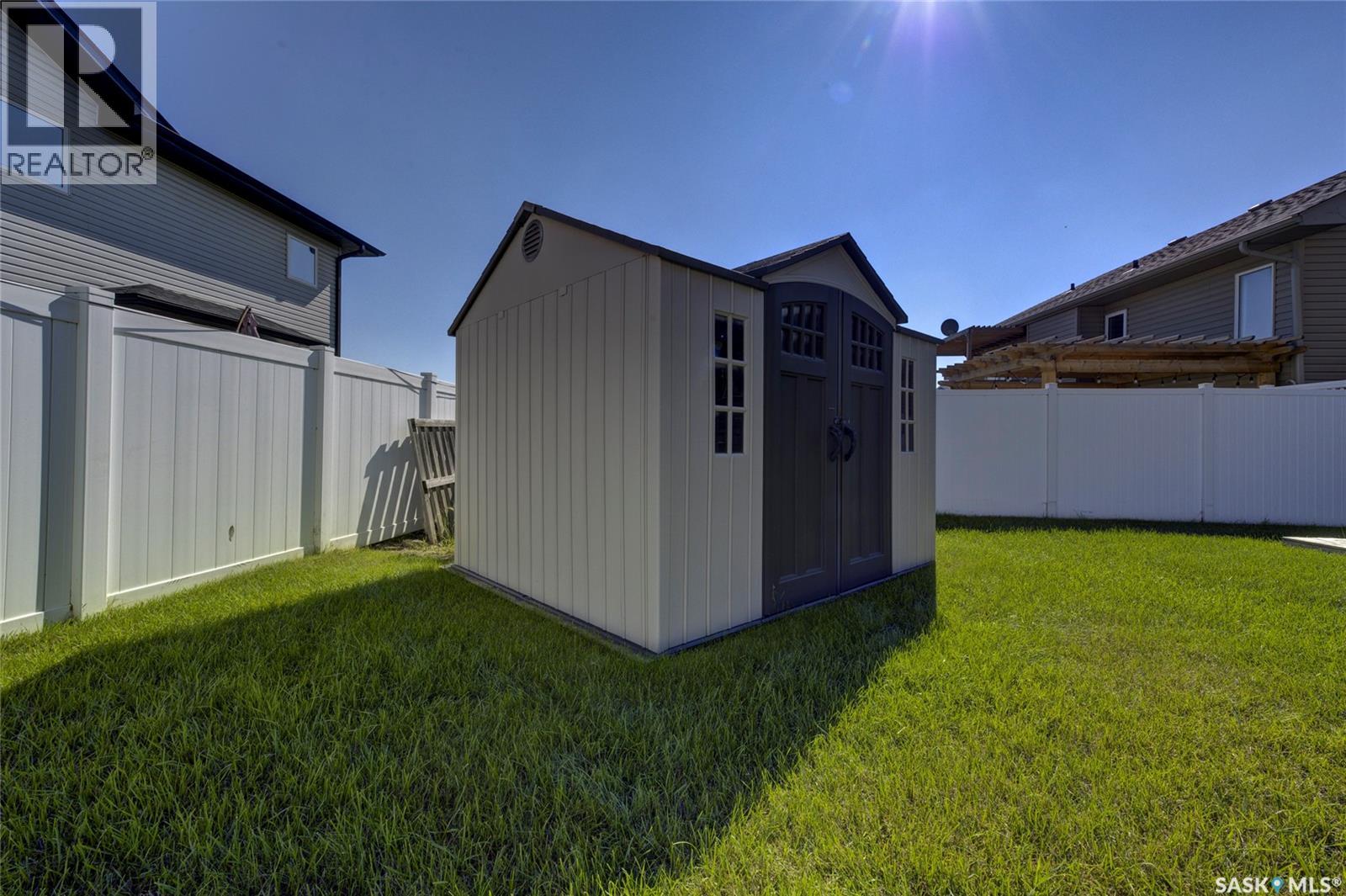 1126 Denham RISE - Image 39