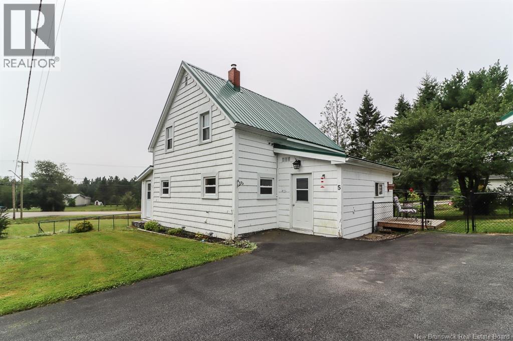 5 McGraw Road - Image 37