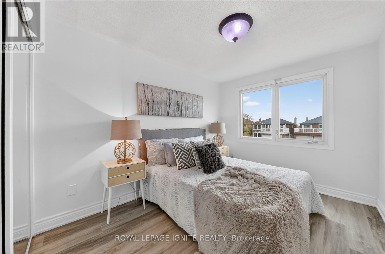 205 HUPFIELD TRAIL - Image 30