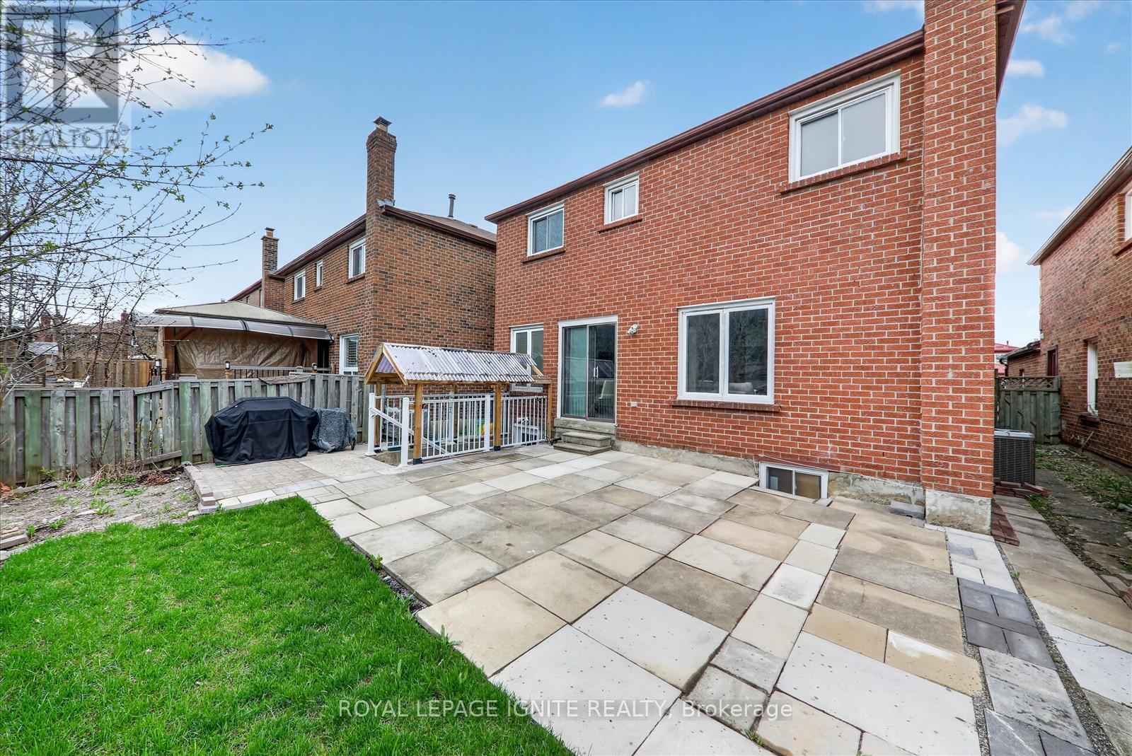 205 HUPFIELD TRAIL - Image 39