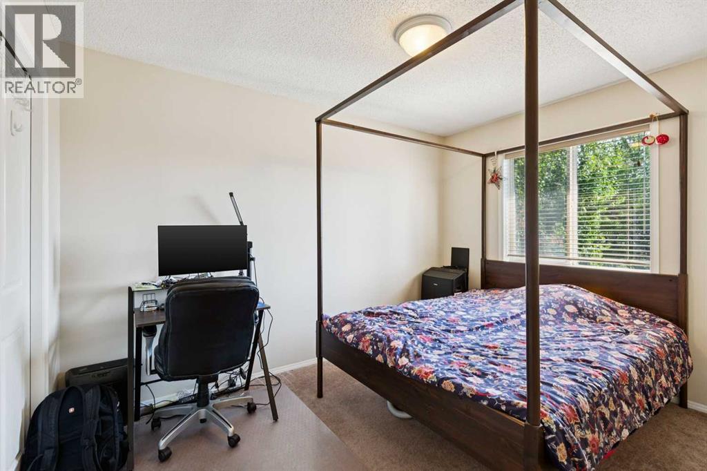 3766 Springbank Drive SW - 27