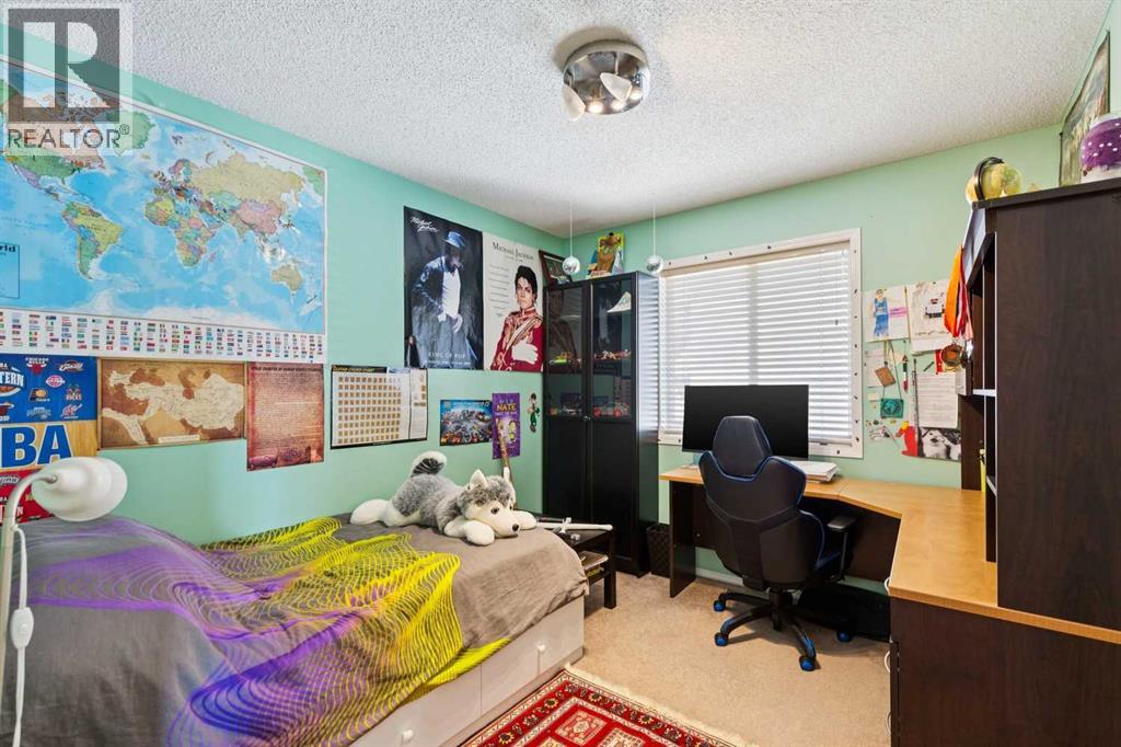3766 Springbank Drive SW - 28