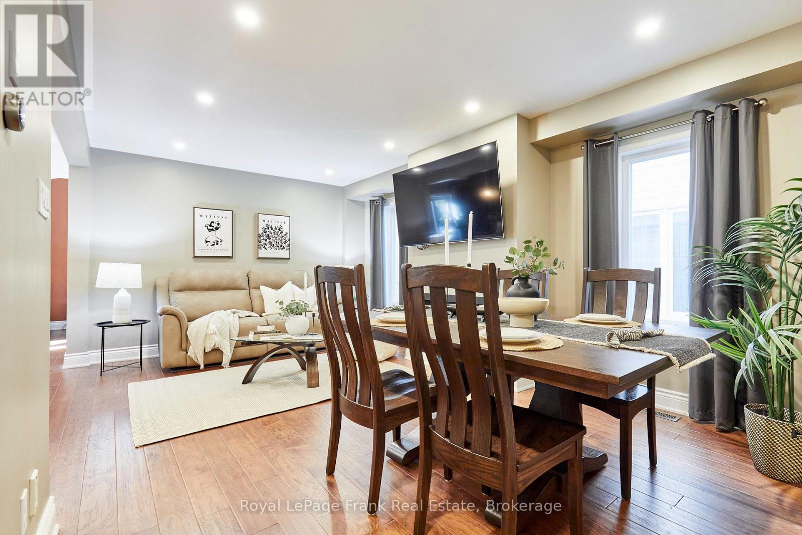 78 BEACHGROVE CRESCENT - 8