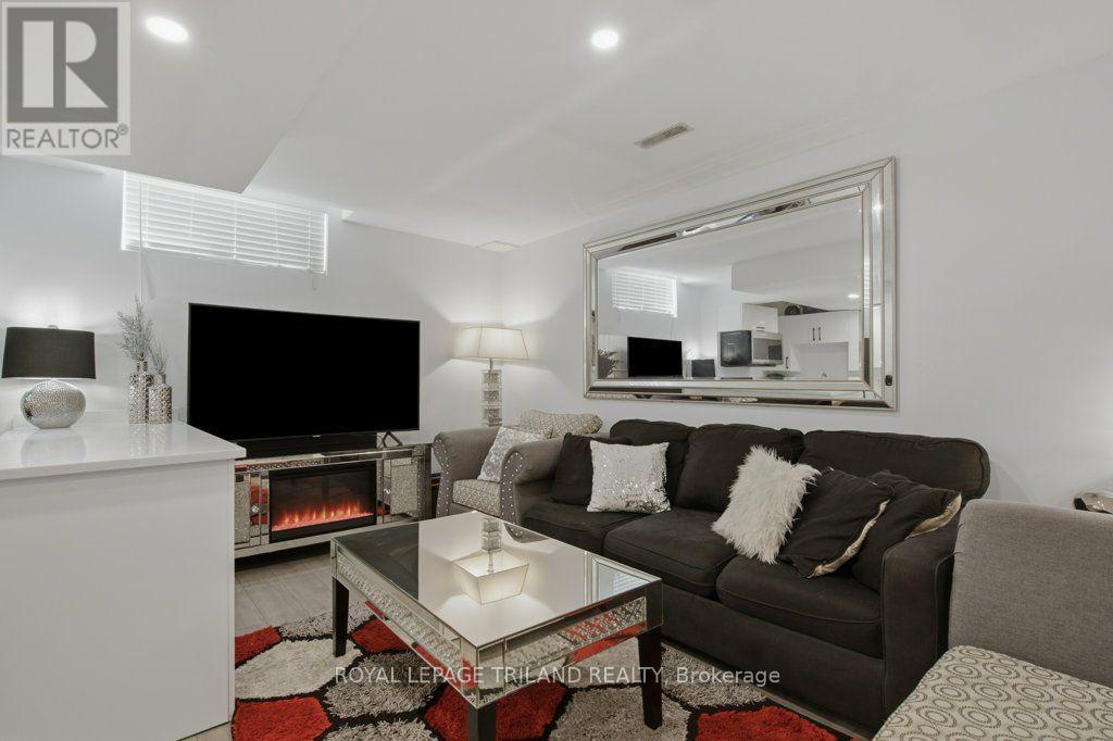 270 SOUTH LEAKSDALE CIRCLE - Image 35