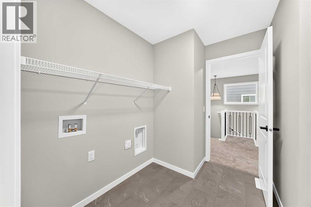 547 Mercado Avenue SE - 44