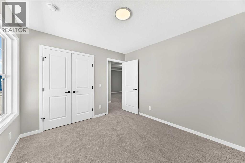 547 Mercado Avenue SE - 35