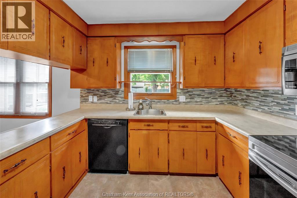 25 Sylvester DRIVE - 11