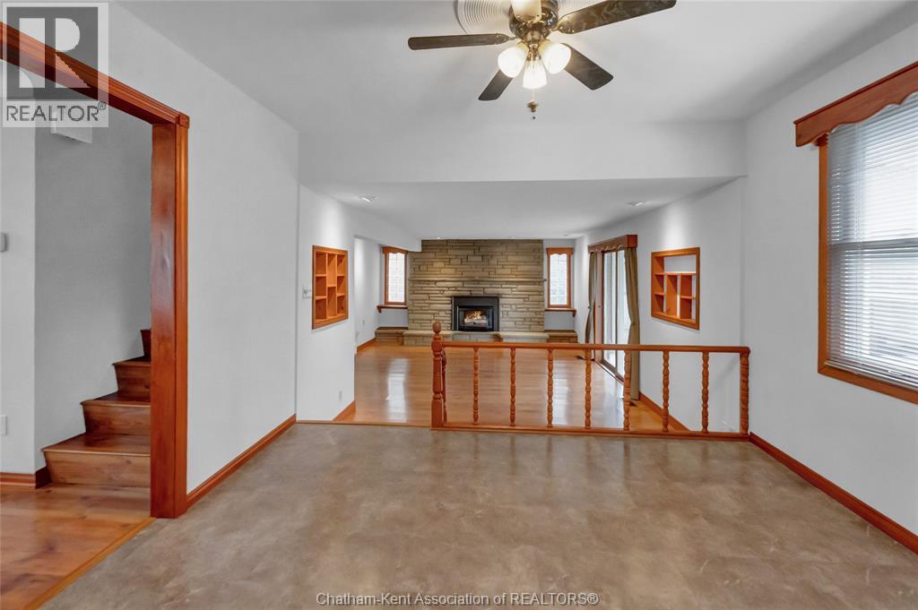 25 Sylvester DRIVE - 14