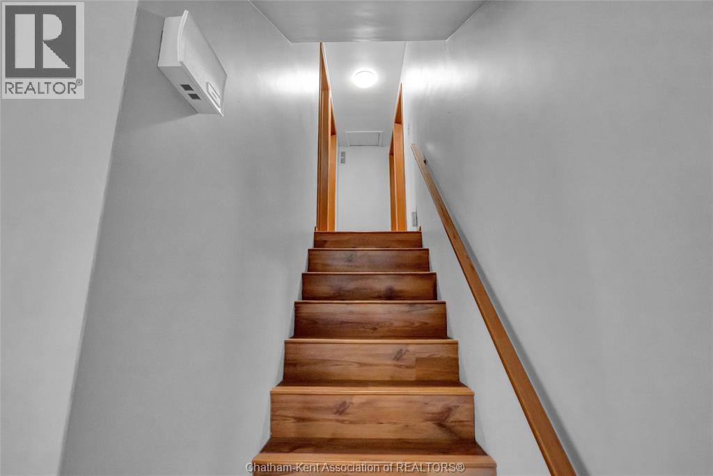 25 Sylvester DRIVE - 27