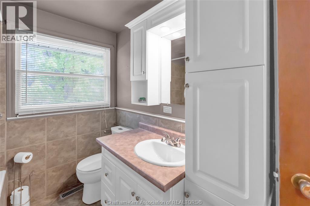 25 Sylvester DRIVE - 35