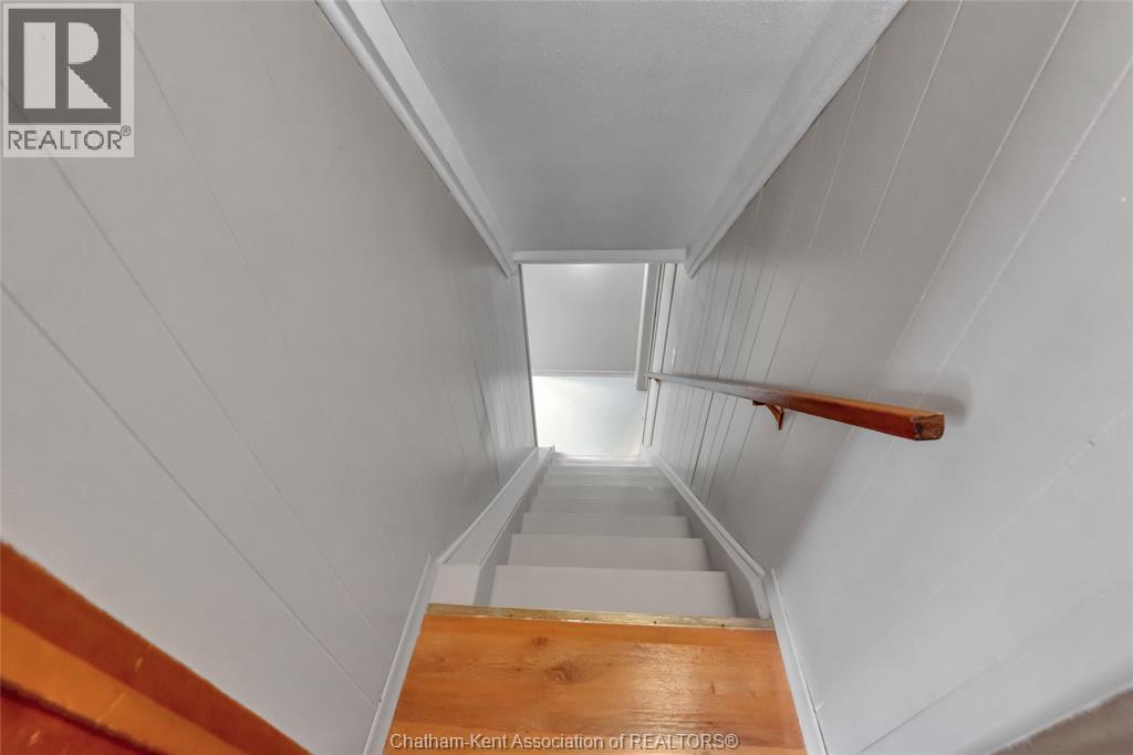 25 Sylvester DRIVE - 36