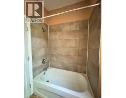 69 Sherman Avenue S Unit# 4, Hamilton, ON L8M2P8 Photo 10