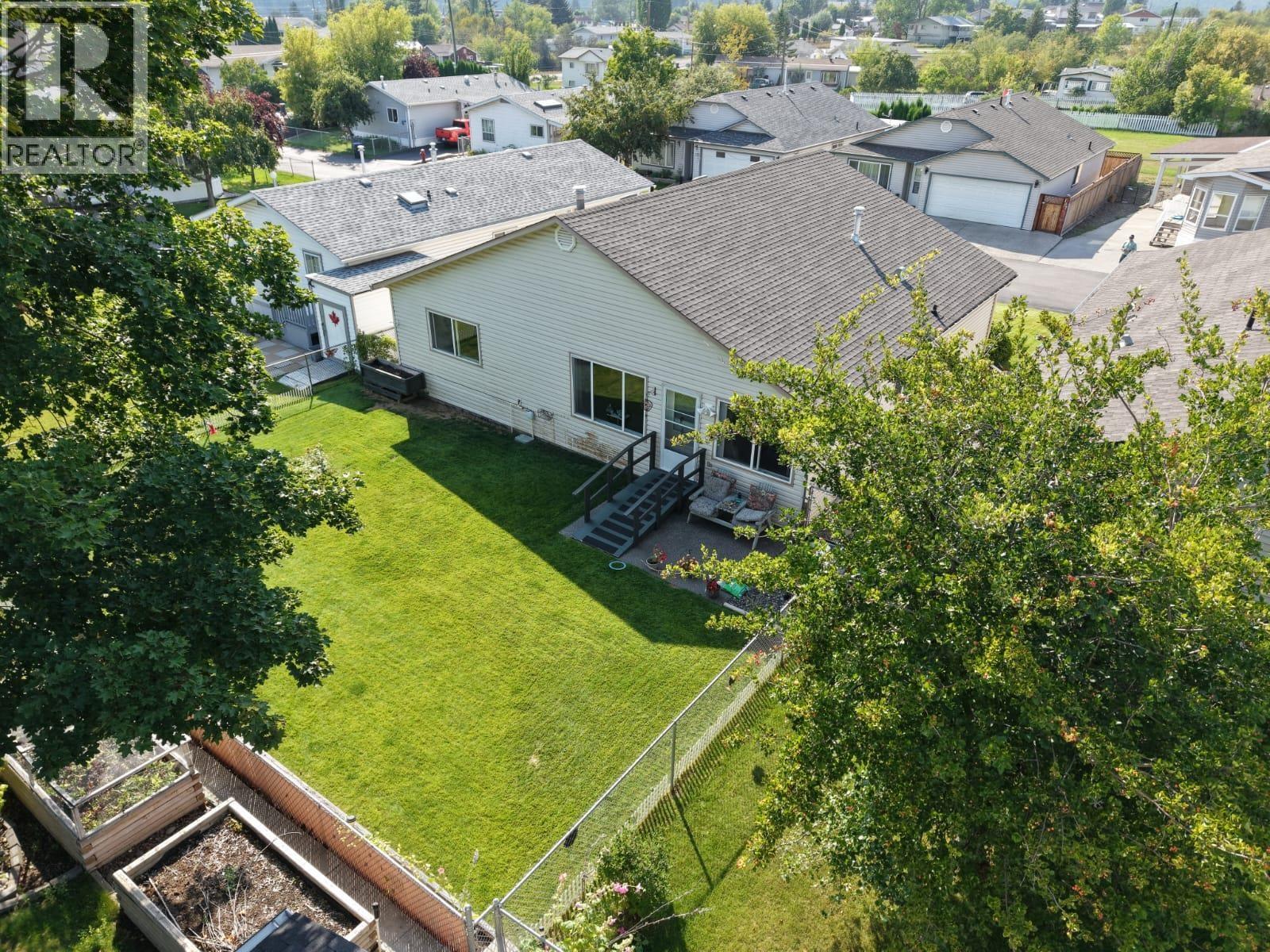 108 BRAHMA CRESCENT - 2
