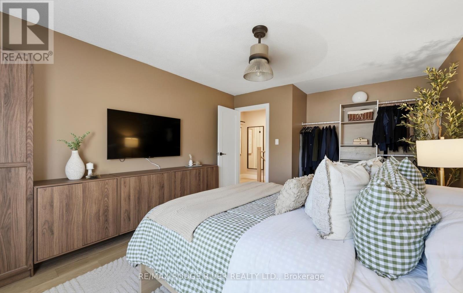 #72 960 GLEN STREET - 19