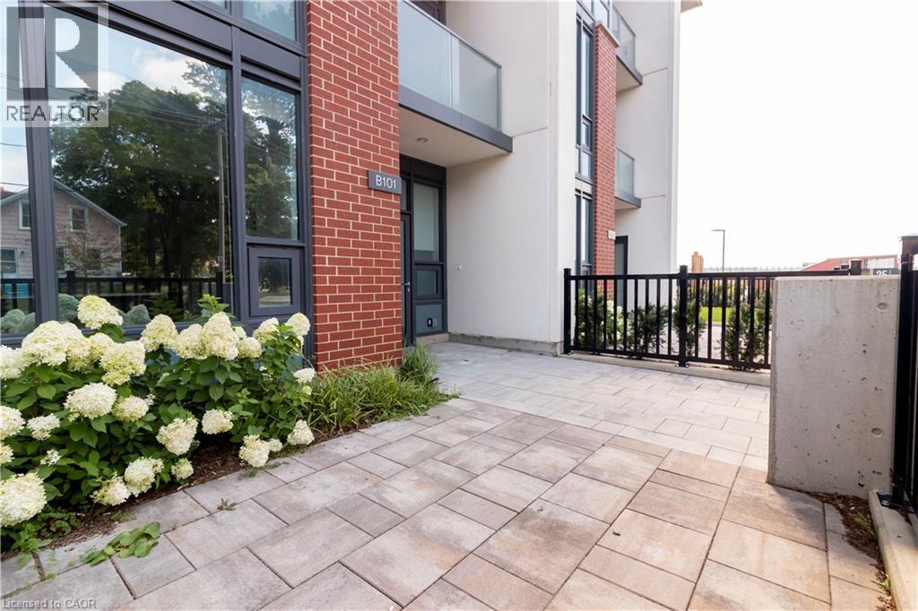 15 WELLINGTON Street S Unit# 101 — photo 2