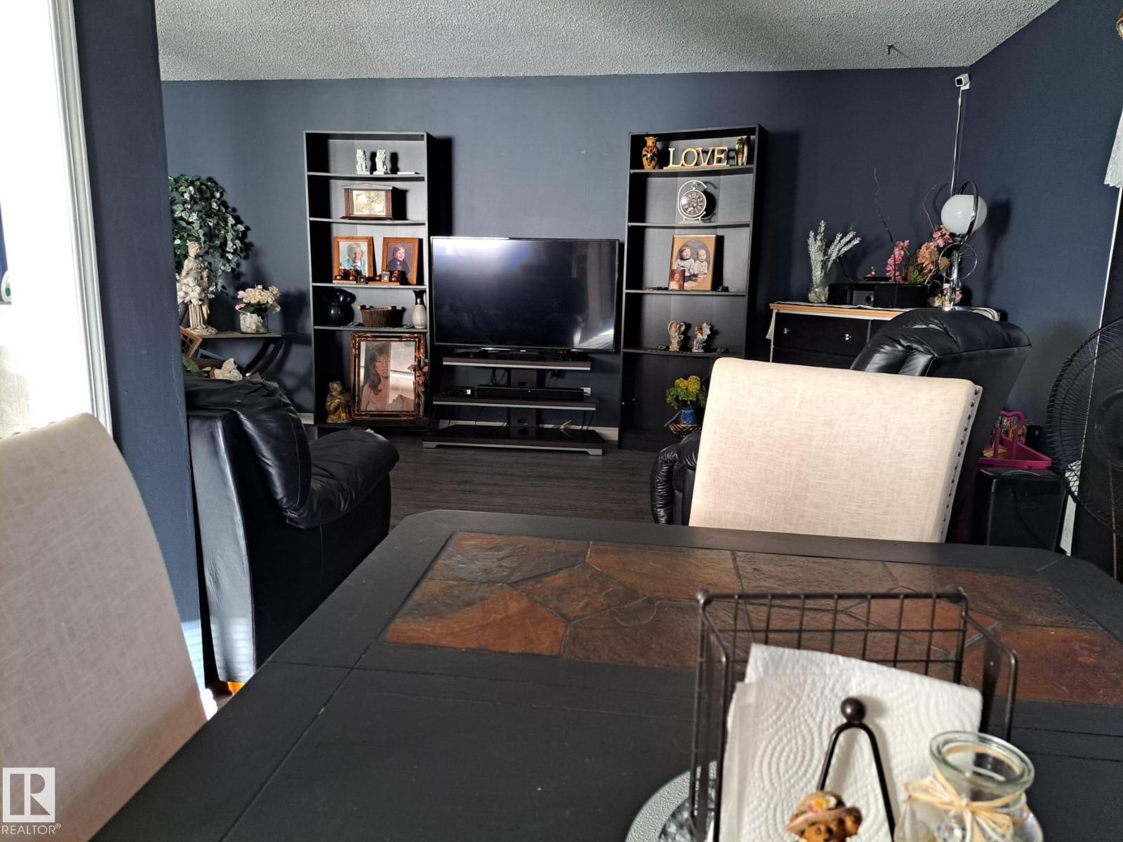 11440 144 AV NW - 5