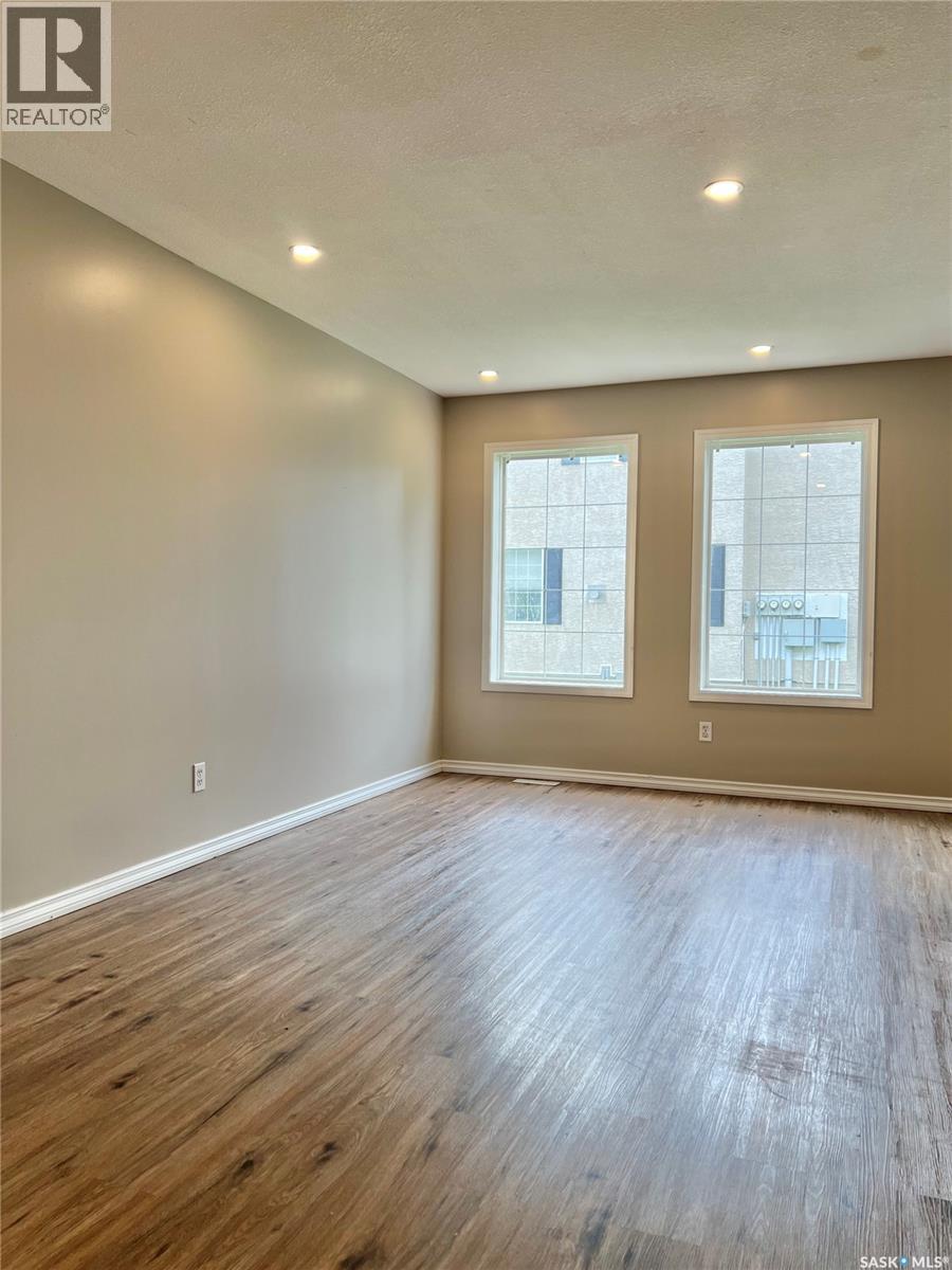 #50 103 Banyan CRESCENT - 9