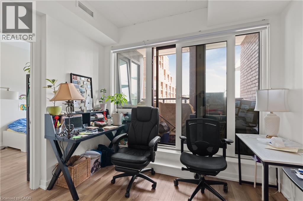 #216 1808 ST CLAIR Avenue W - Image 15