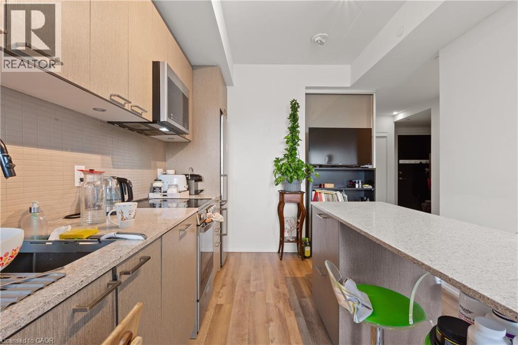 #216 1808 ST CLAIR Avenue W - Image 11