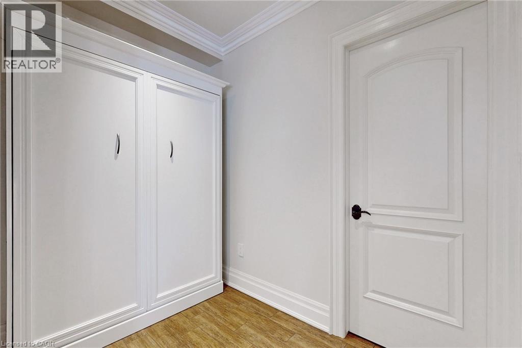 #108 397 KING Street W - 22