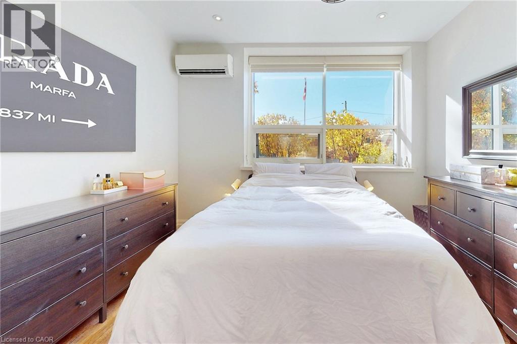 #108 397 KING Street W - 18