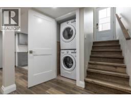 Living room - 291 East 24th Street Unit# Lower, Hamilton, ON L8V2Y7 Photo 6