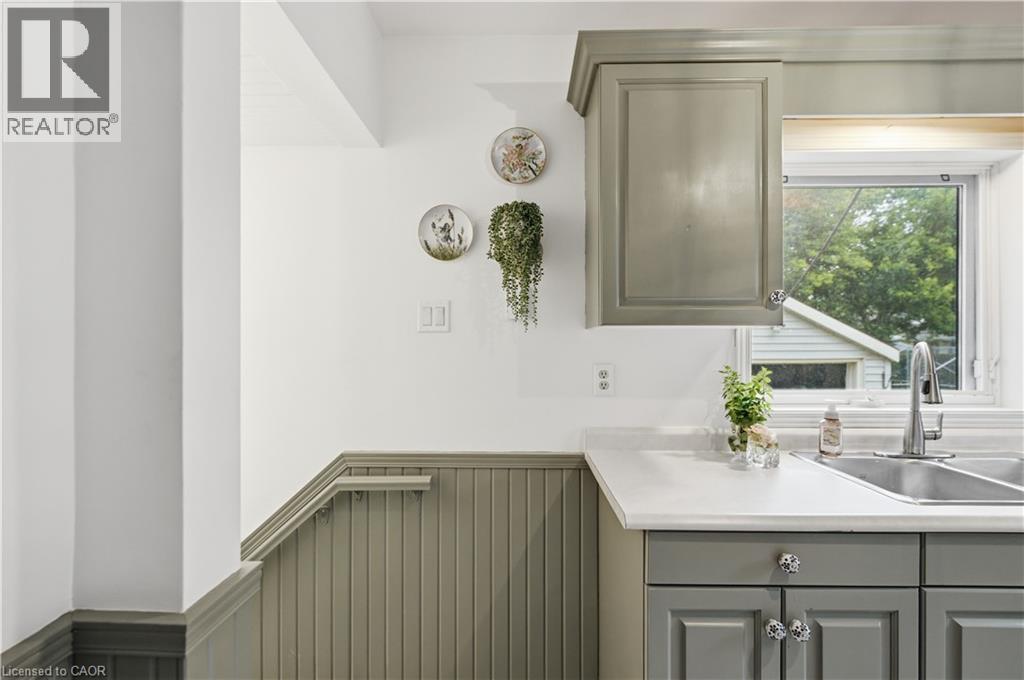81 VALE Avenue - Image 21