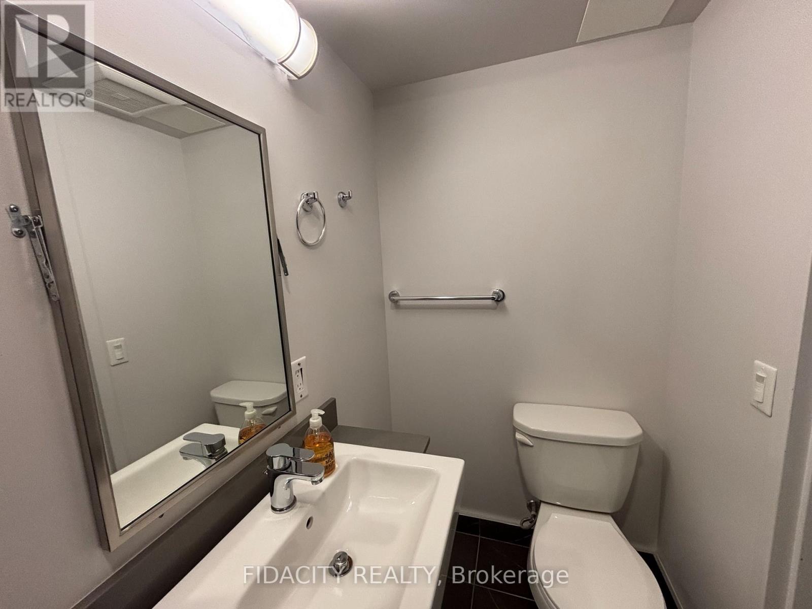 #2908 105 CHAMPAGNE AVENUE S - 7