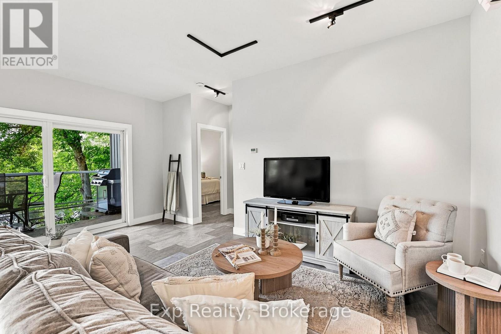1445 TRENT LANE - Image 12