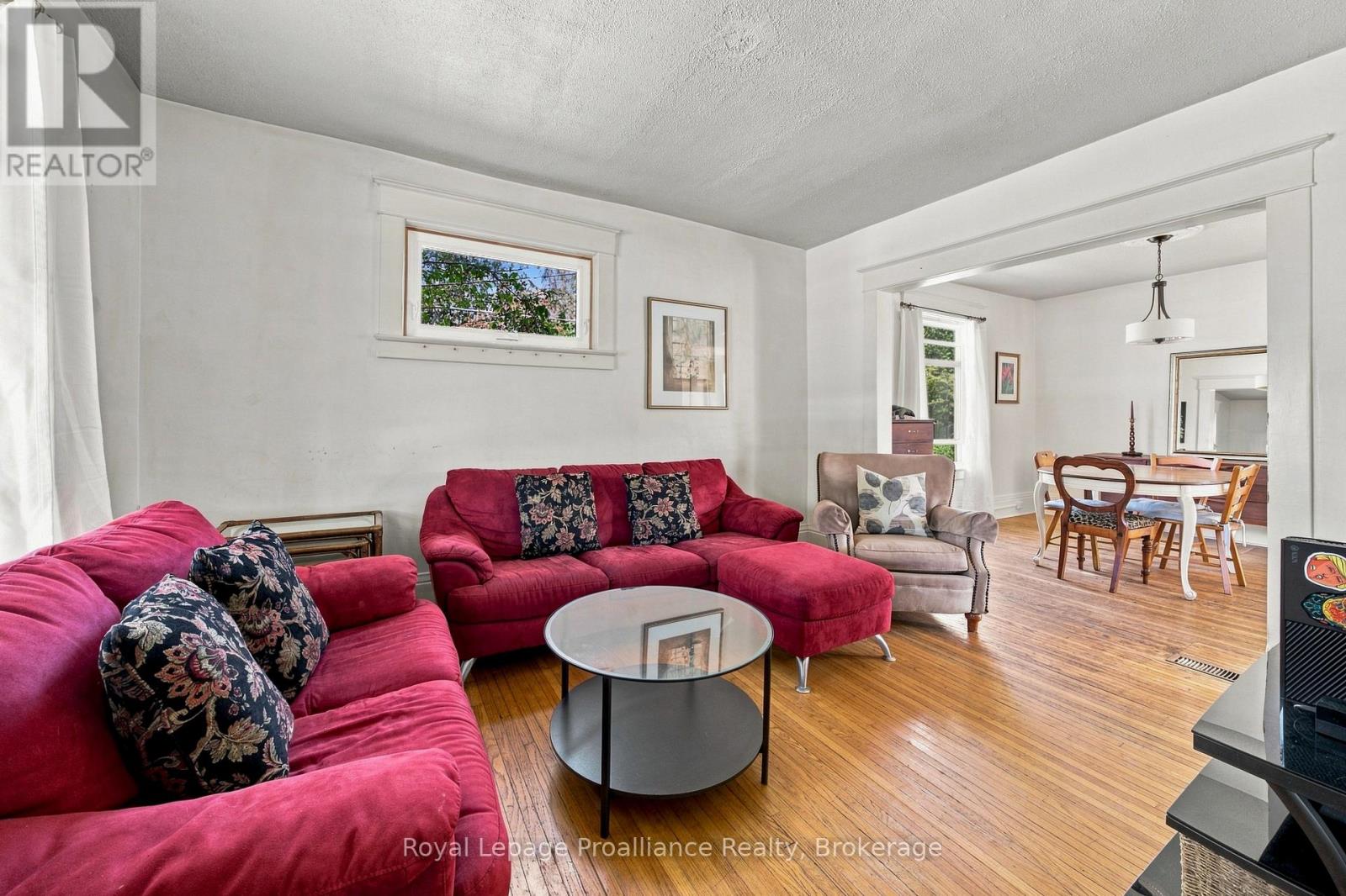 135 MCGILL STREET - 7