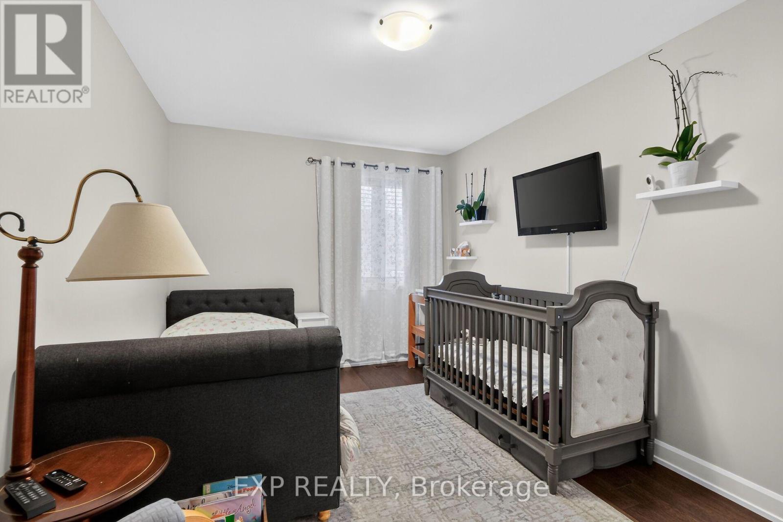 450 CENTRAL PARK BOULEVARD - Image 17