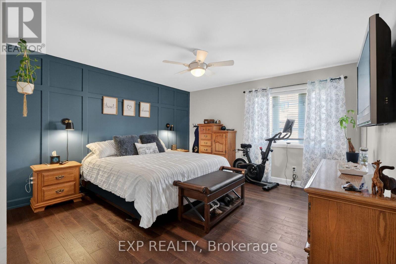 450 CENTRAL PARK BOULEVARD - Image 18