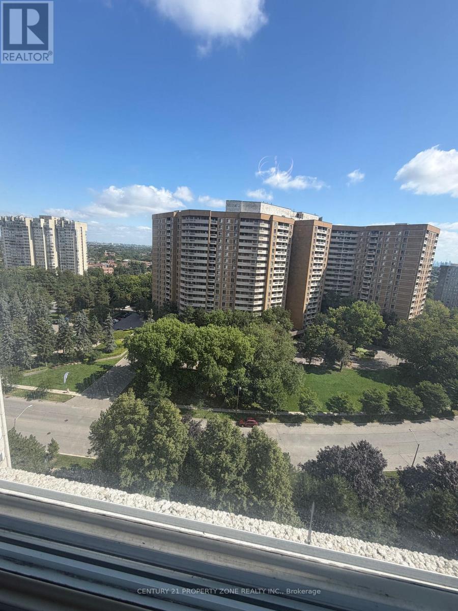 Photo of 3700 Kaneff Crescent
