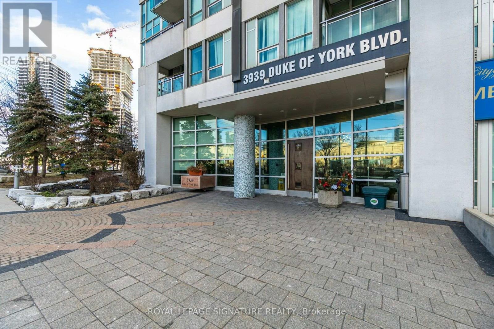 Photo of 3939 Duke of York Boulevard