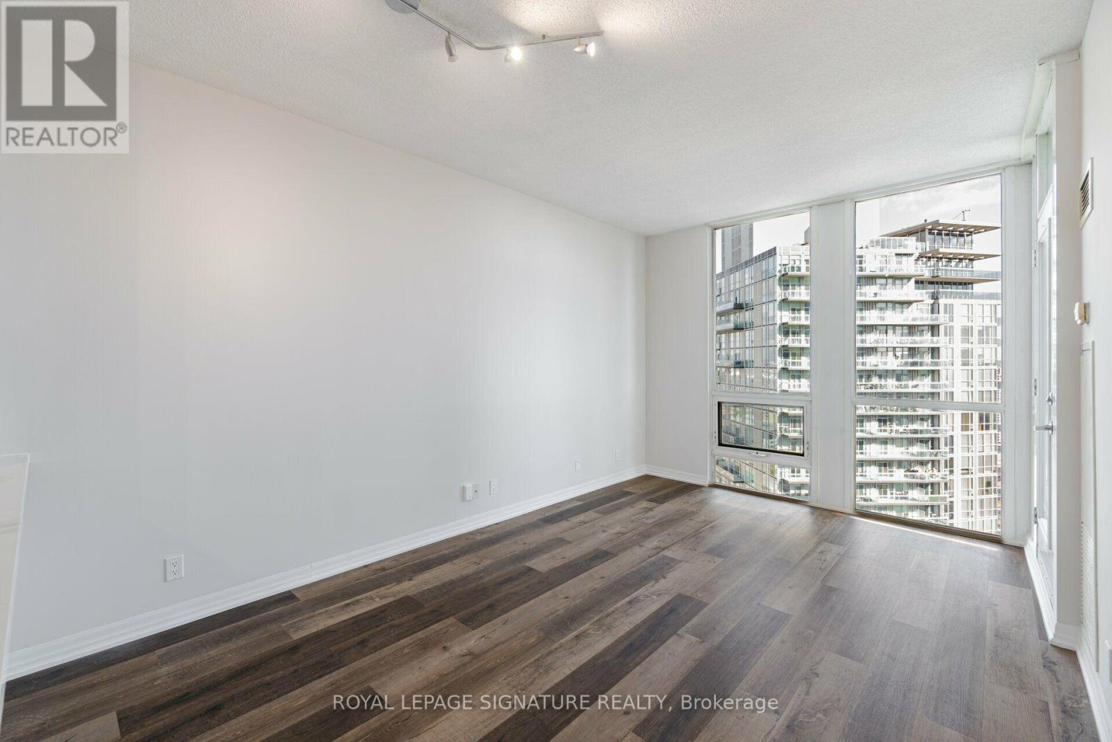 #3106 3939 DUKE OF YORK BOULEVARD - 8