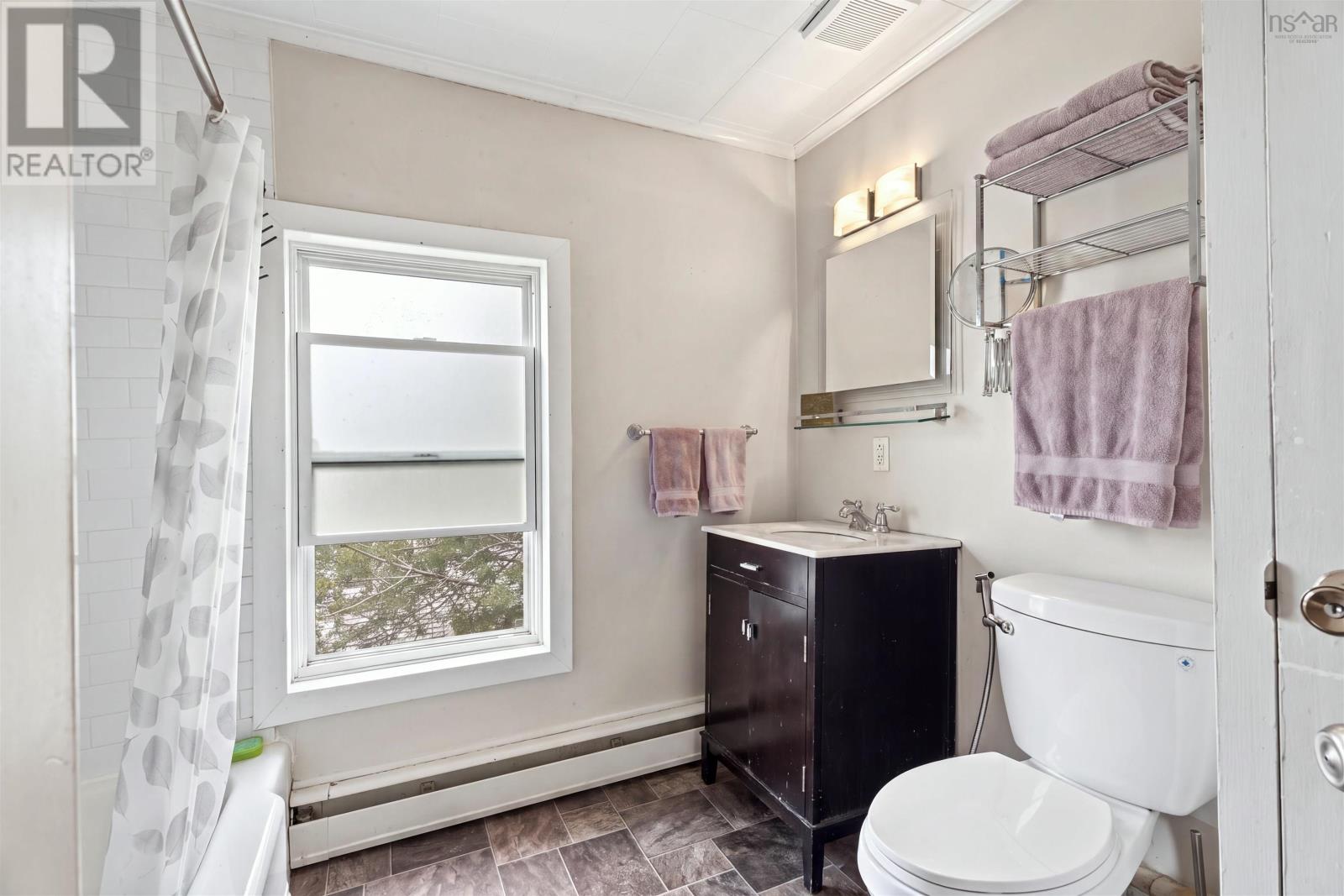 9 Cedar Street - 10
