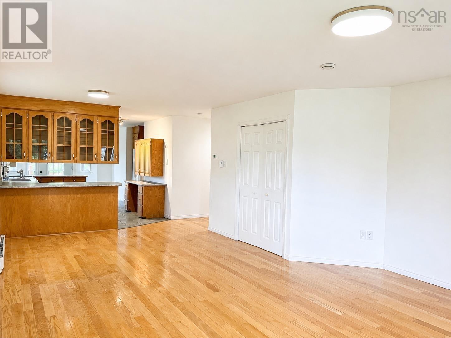 469 Brunswick Street - Image 6