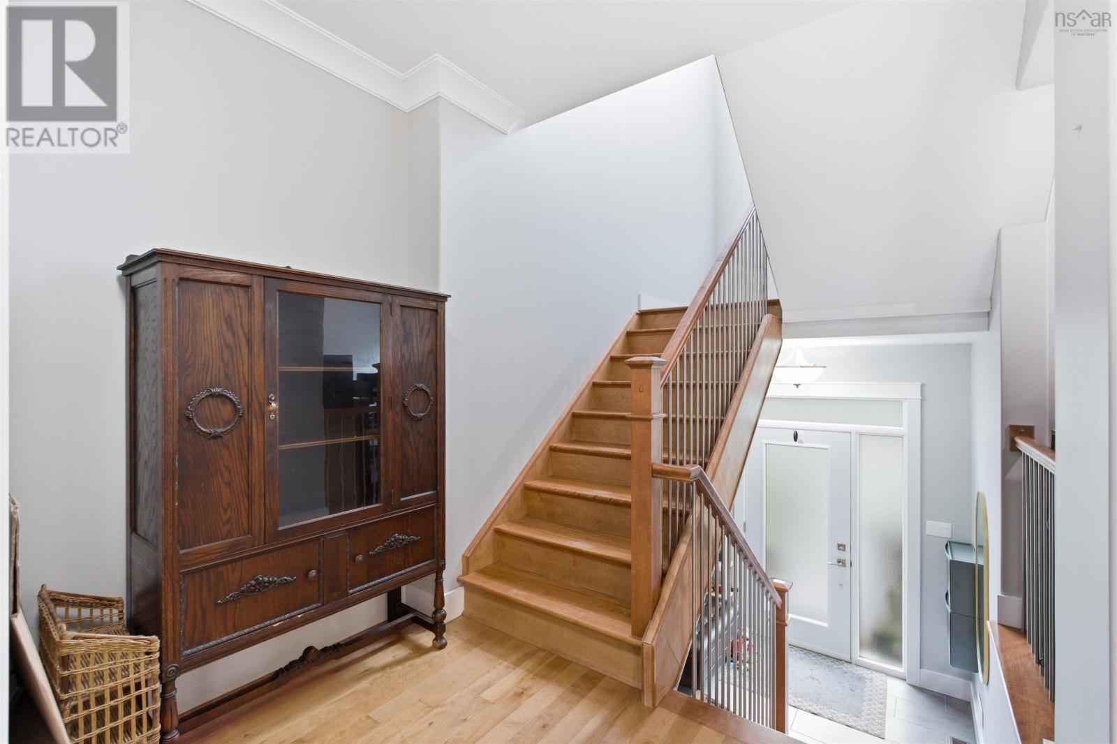 52 Eliza Ritchie Crescent - 11