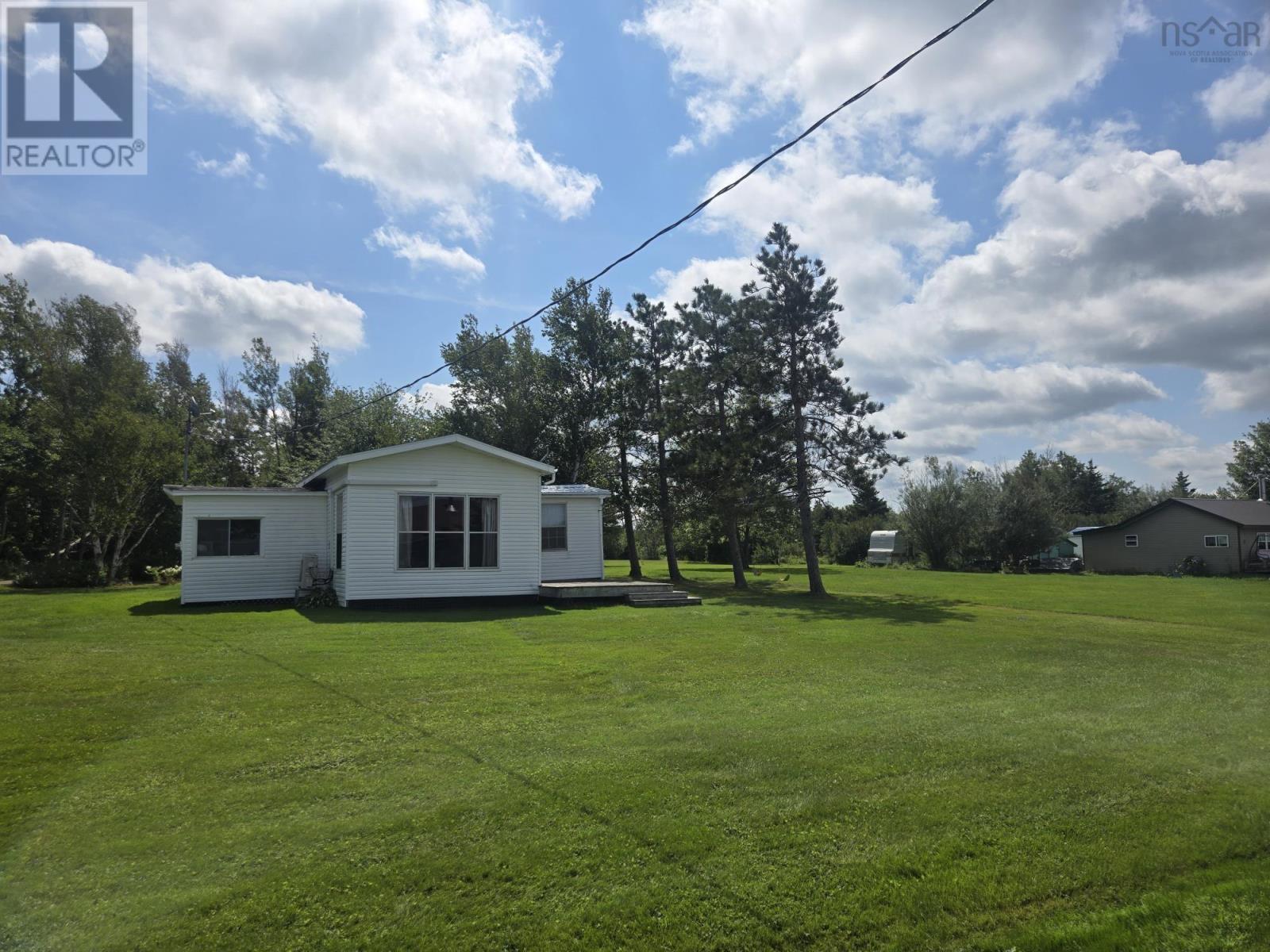 25 SUNSET Drive - 2