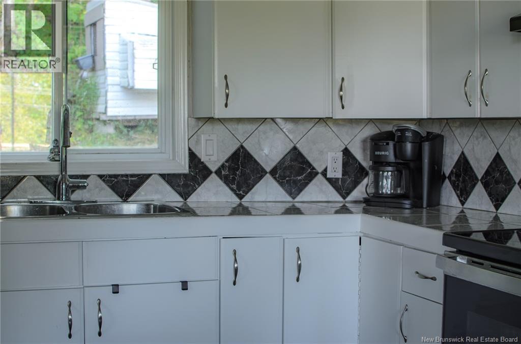 225 Woolastook Drive - Image 7