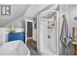222 Victoria Street E, Amherst, NS B4H1Y9 Photo 37