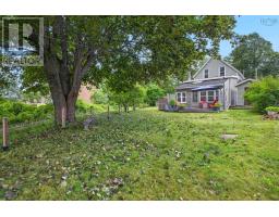 222 Victoria Street E, Amherst, NS B4H1Y9 Photo 46