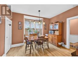 222 Victoria Street E, Amherst, NS B4H1Y9 Photo 21