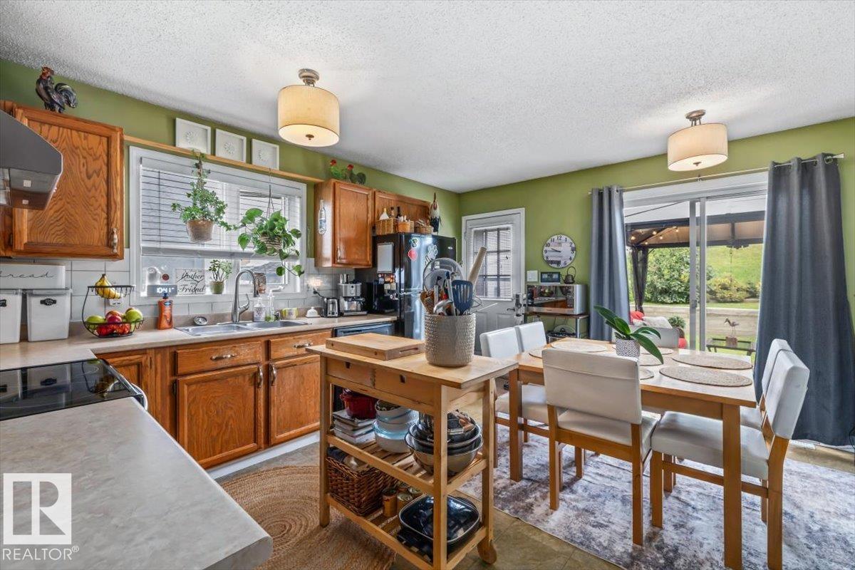 14516 37 ST NW - 8