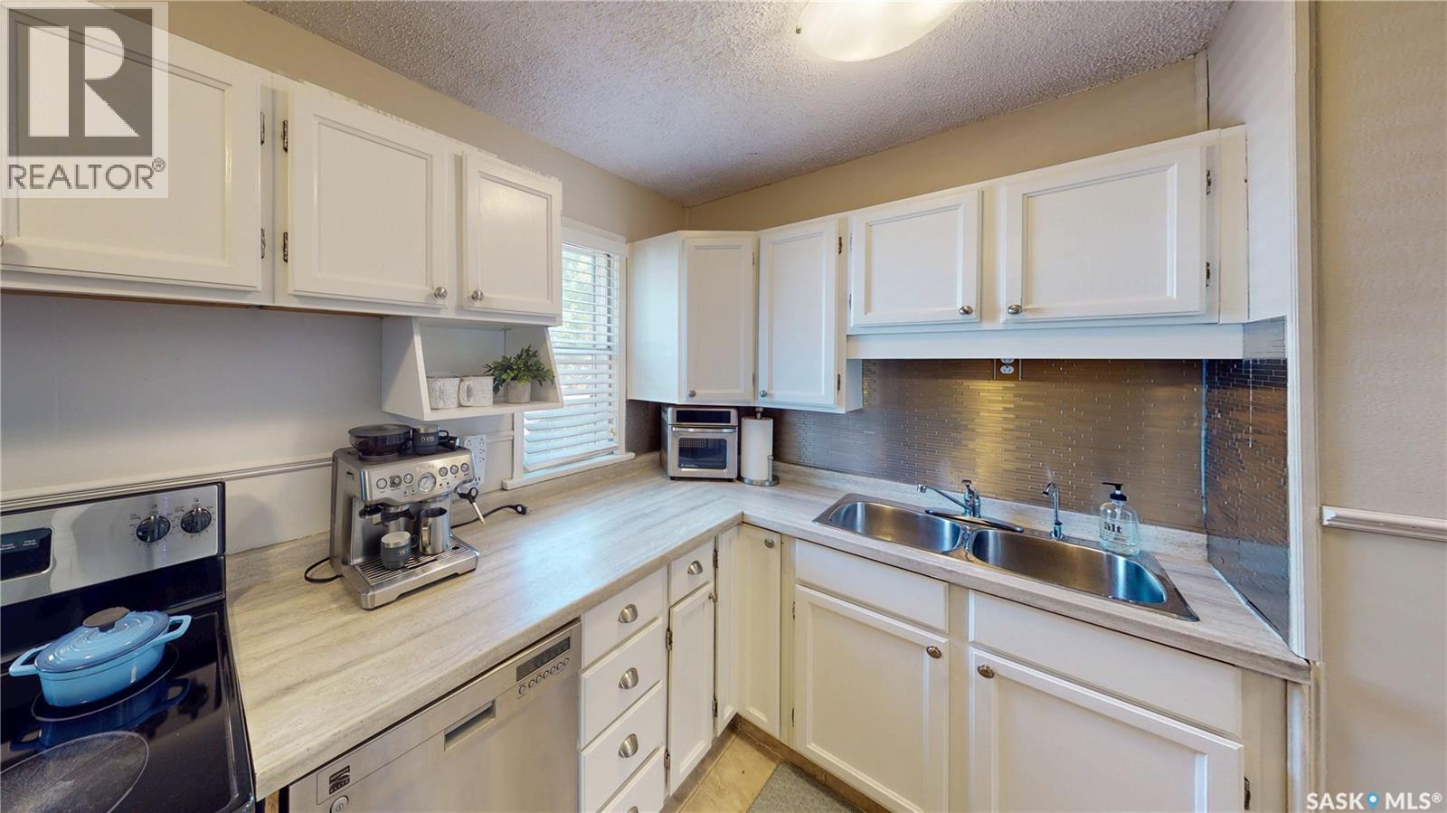 1073 MCINTOSH STREET - Image 17
